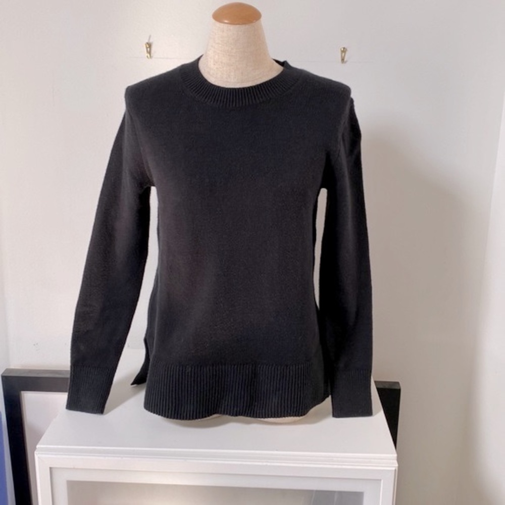 NWT!! Banana Republic Black Cotton Sweater